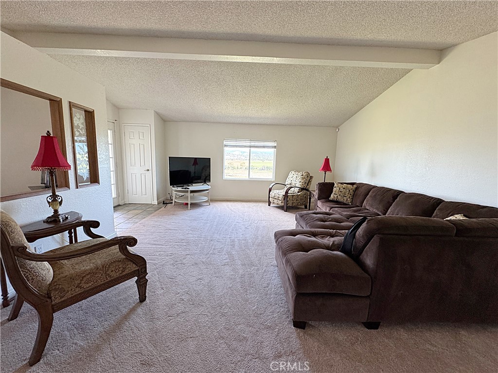 9570 Banderilla, La Grange, CA 95329