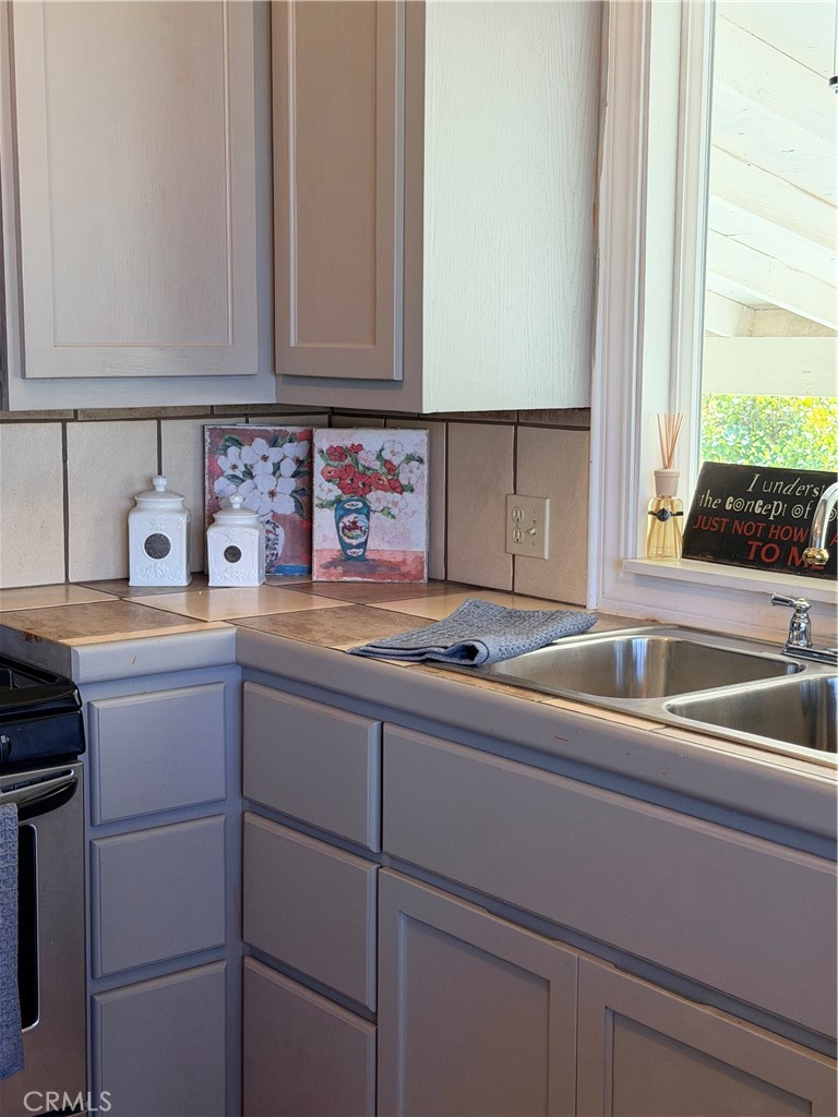 9570 Banderilla, La Grange, CA 95329