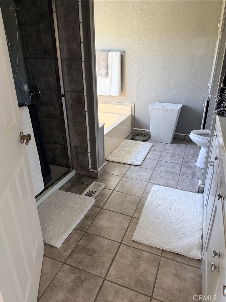 9570 Banderilla, La Grange, CA 95329