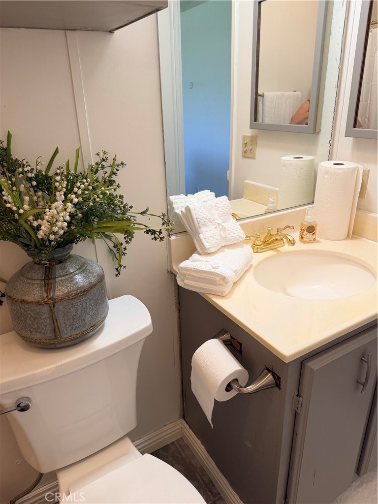 9570 Banderilla, La Grange, CA 95329