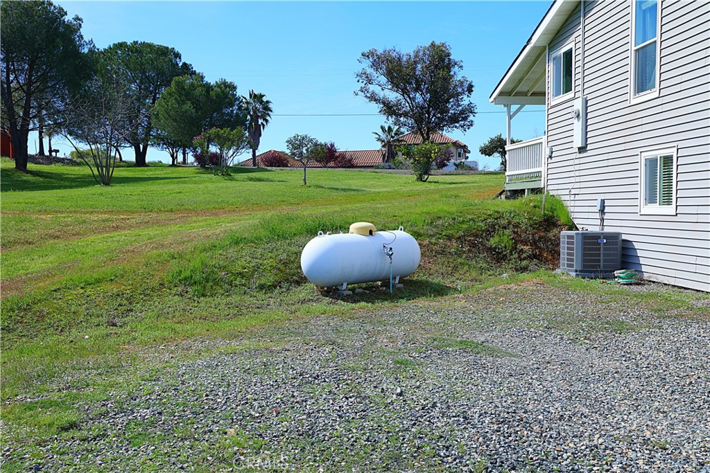 9570 Banderilla, La Grange, CA 95329