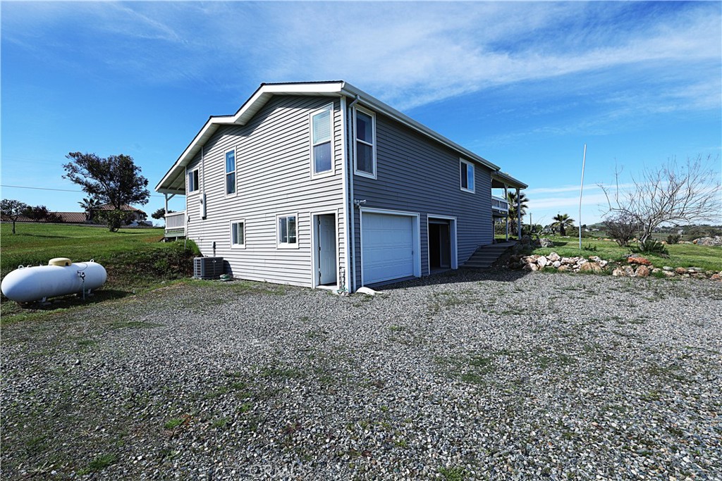 9570 Banderilla, La Grange, CA 95329