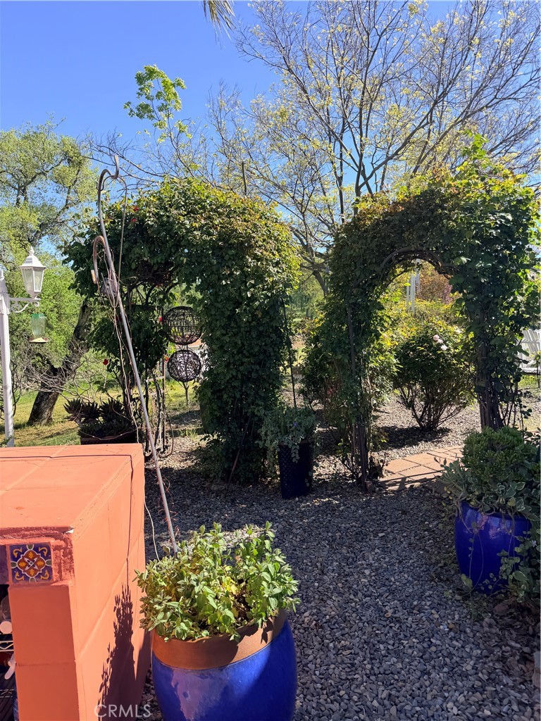 9556 Banderilla, La Grange, CA 95329