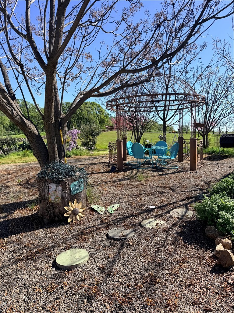 9556 Banderilla, La Grange, CA 95329