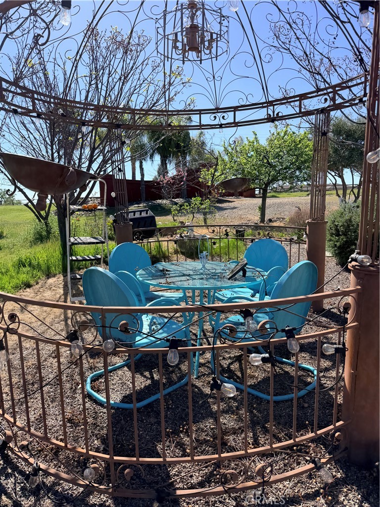 9556 Banderilla, La Grange, CA 95329