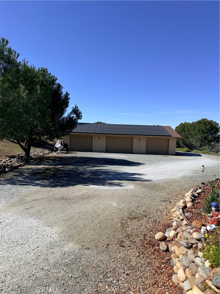 9556 Banderilla, La Grange, CA 95329