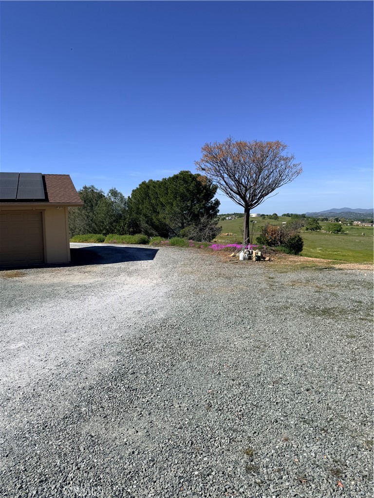 9556 Banderilla, La Grange, CA 95329