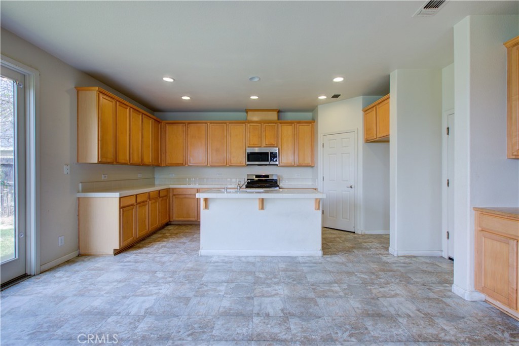 6511 Mello Ct, Winton, CA 95388