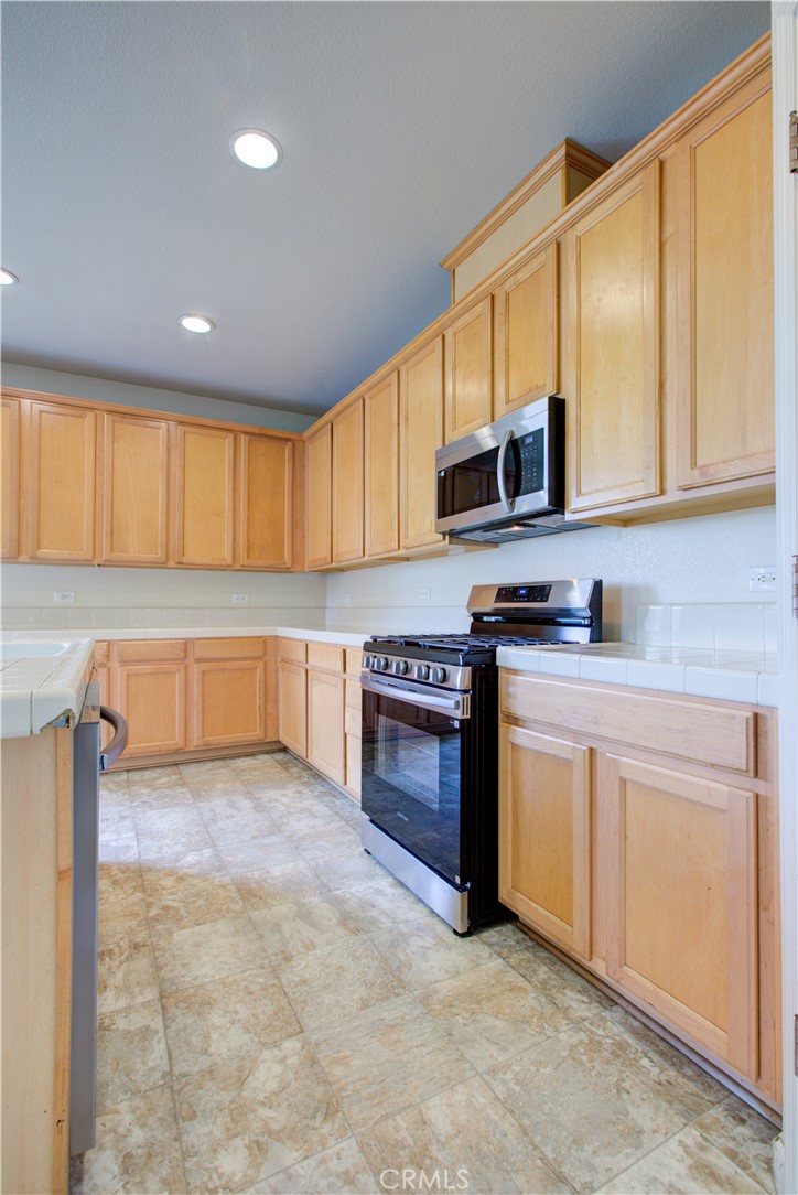 6511 Mello Ct, Winton, CA 95388