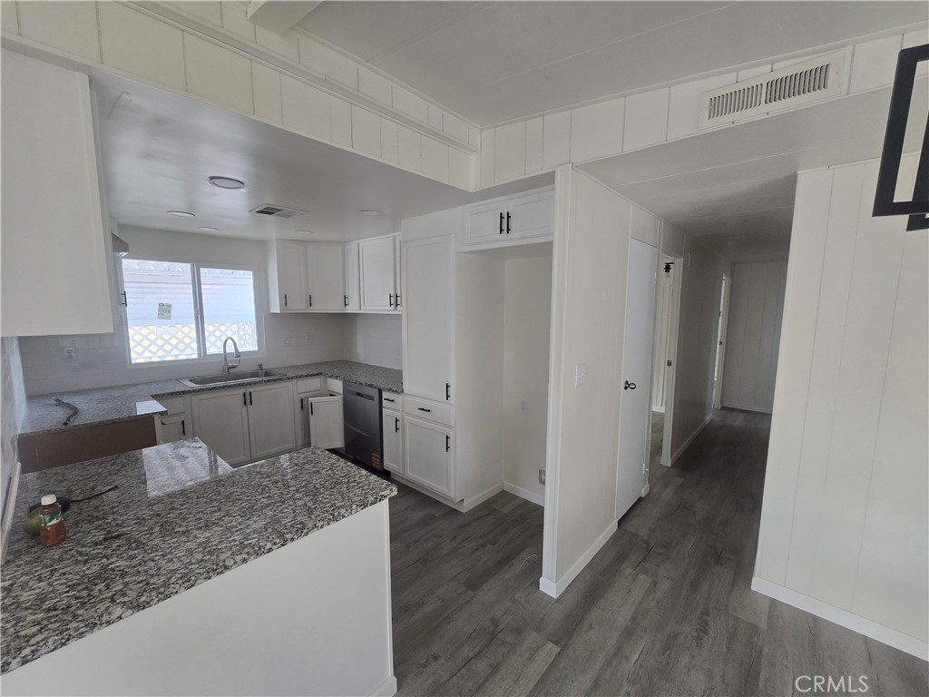 2240 Golden Oak Ln #63, Merced, CA 95341