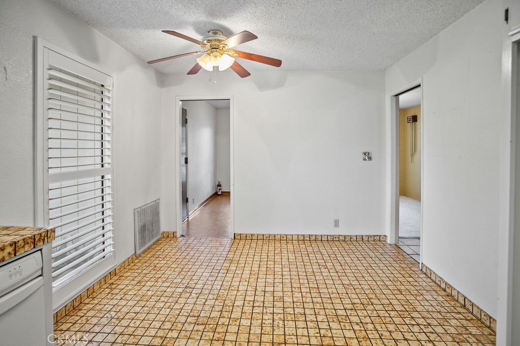 1184 Farmland Ave, Merced, CA 95340