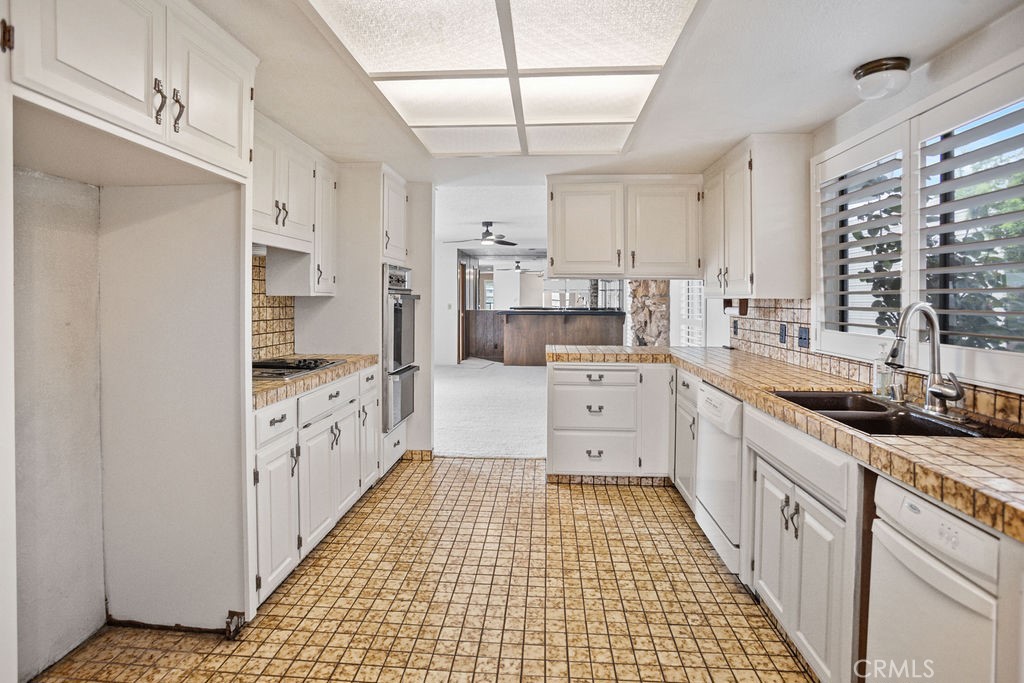 1184 Farmland Ave, Merced, CA 95340