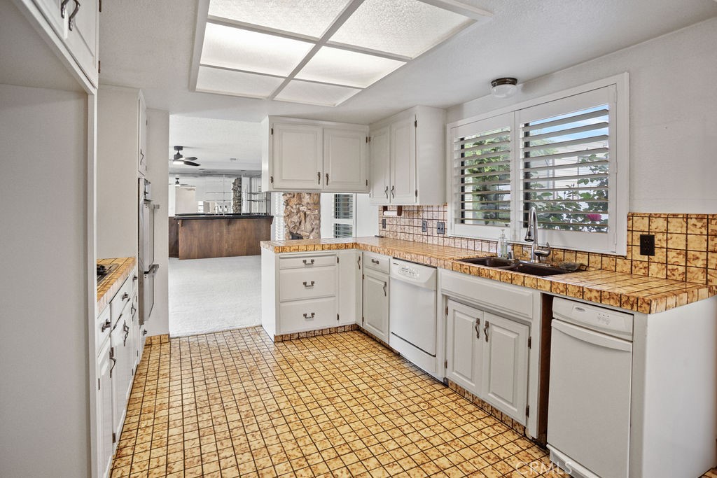 1184 Farmland Ave, Merced, CA 95340