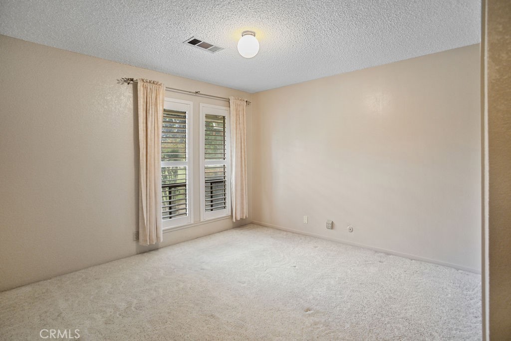 1184 Farmland Ave, Merced, CA 95340