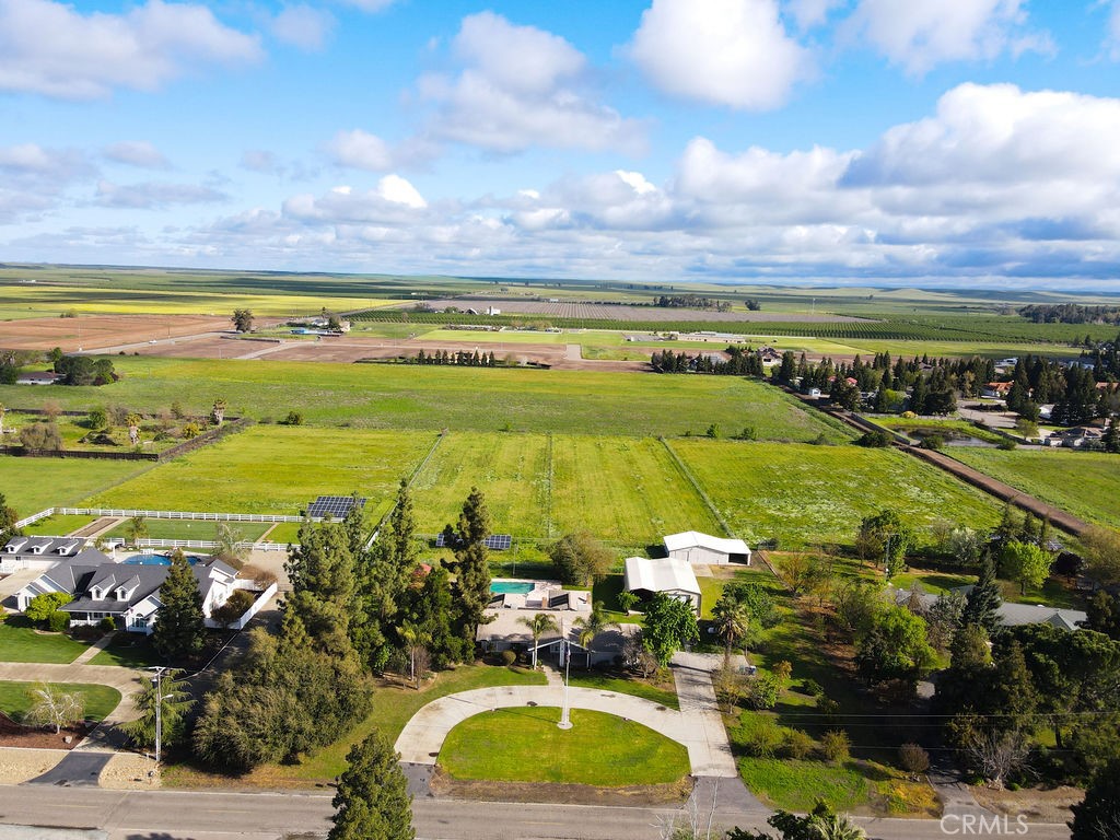 1184 Farmland Ave, Merced, CA 95340