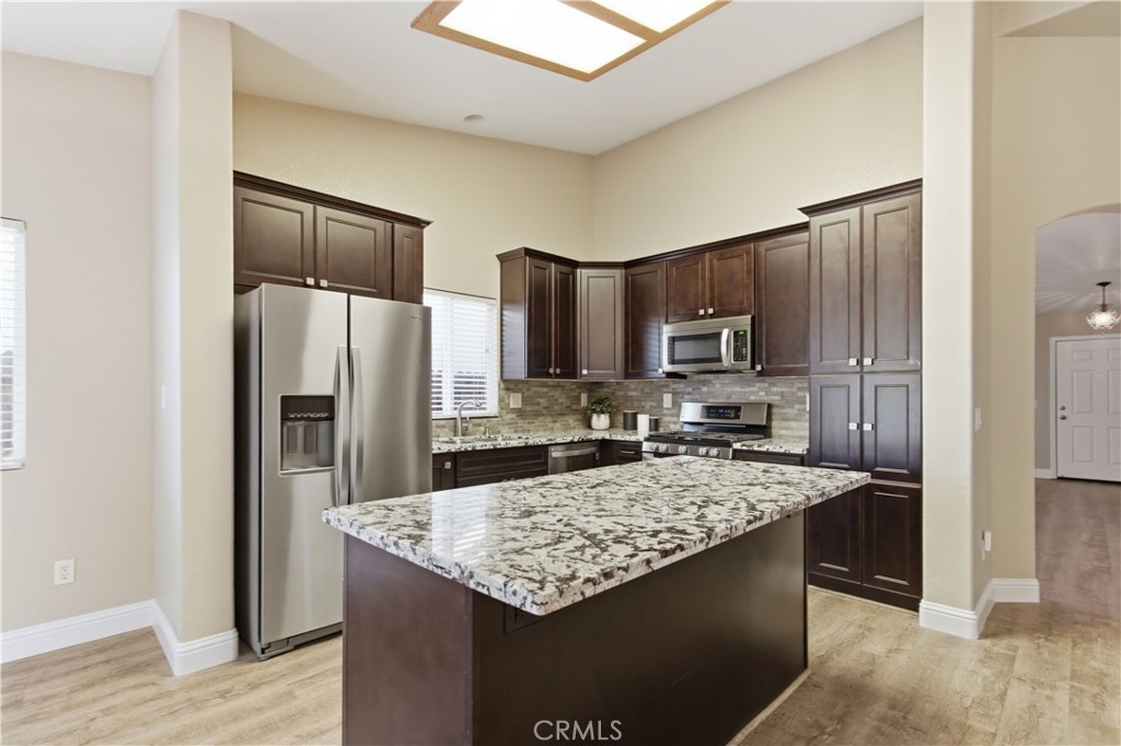 2089 Patriotic Dr, Atwater, CA 95301