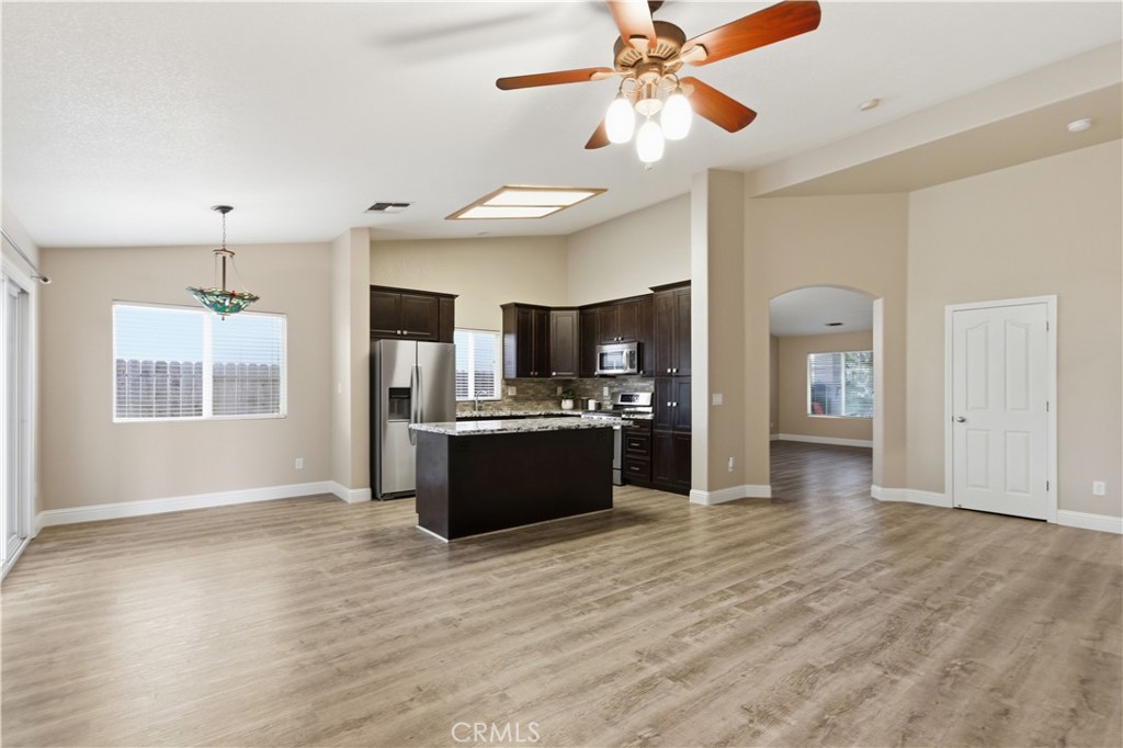 2089 Patriotic Dr, Atwater, CA 95301