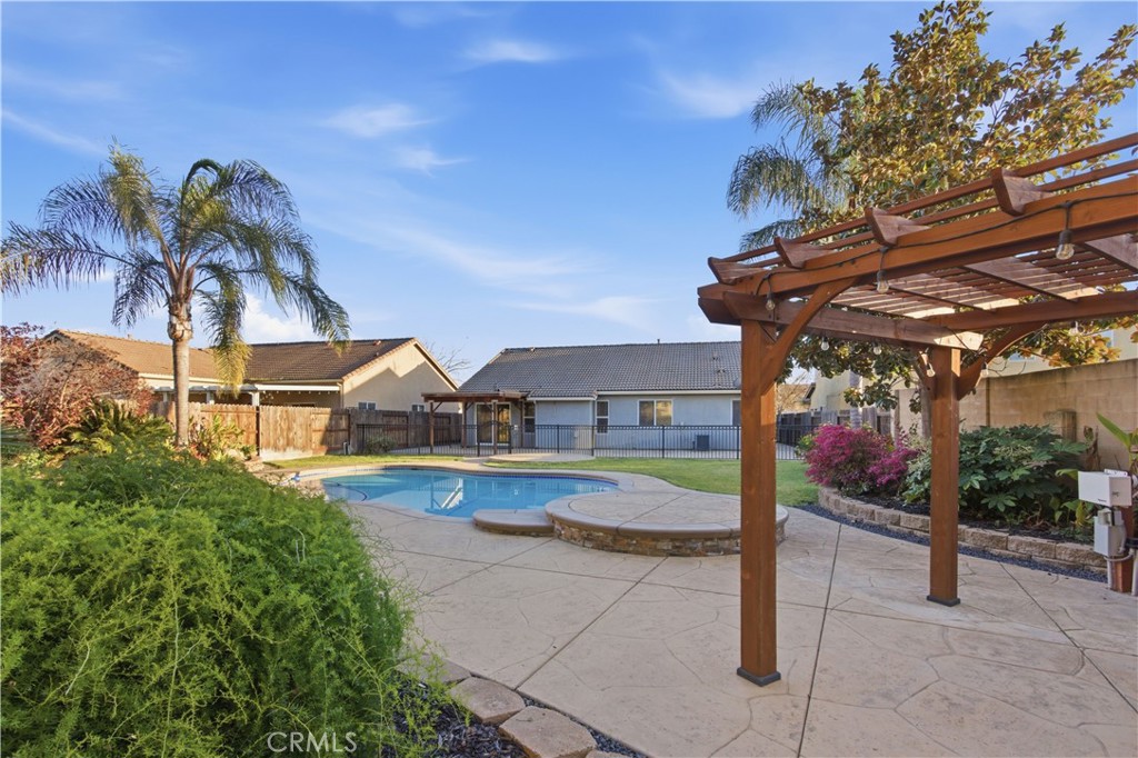 2089 Patriotic Dr, Atwater, CA 95301