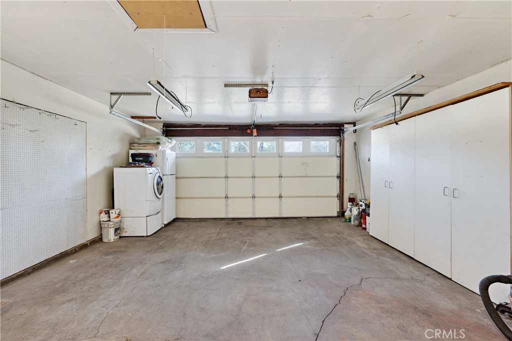 892 Amador Ct, Merced, CA 95340