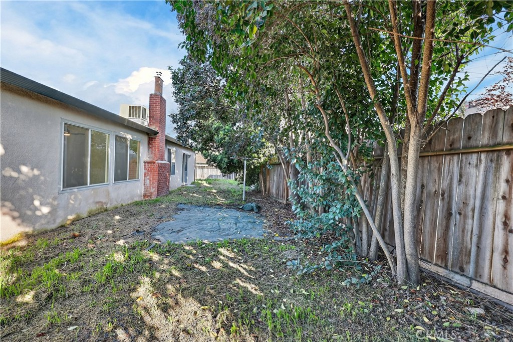 892 Amador Ct, Merced, CA 95340