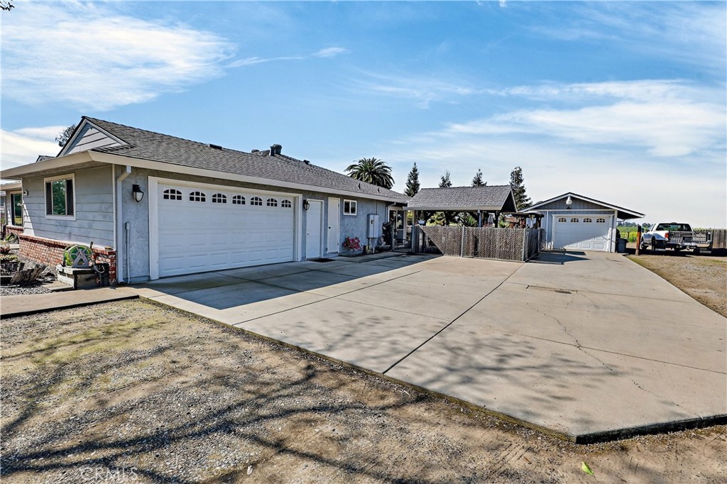 3969 Hatch Rd, Merced, CA 95340