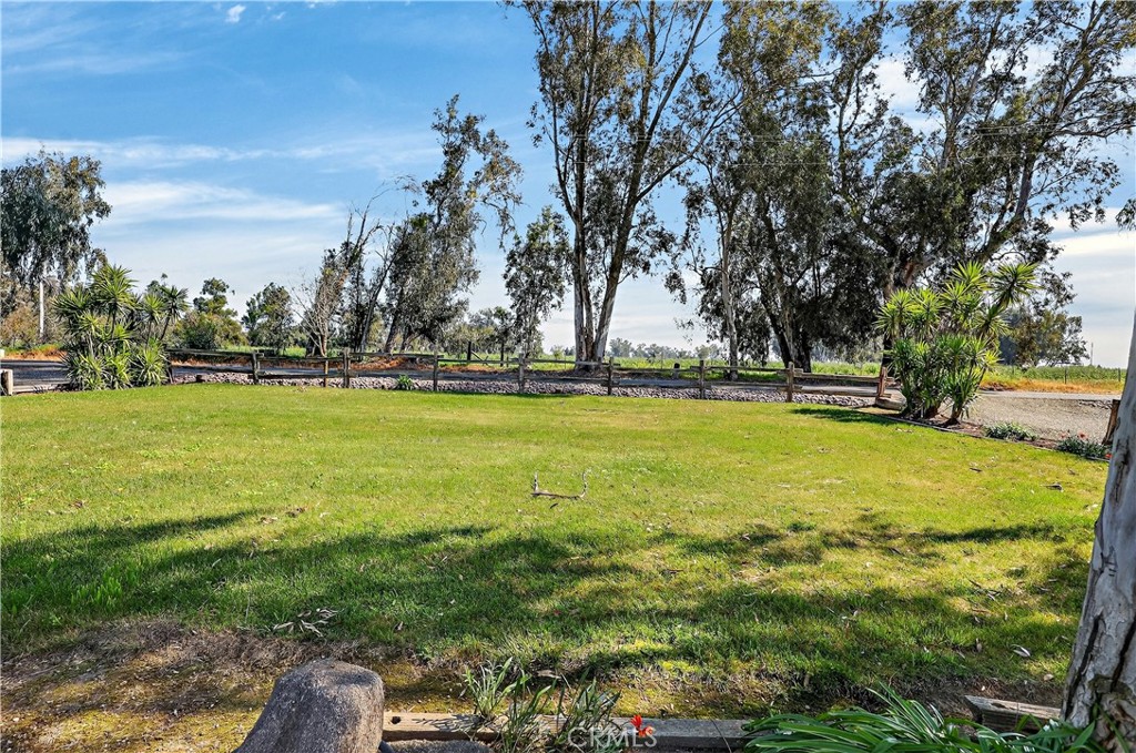 3969 Hatch Rd, Merced, CA 95340