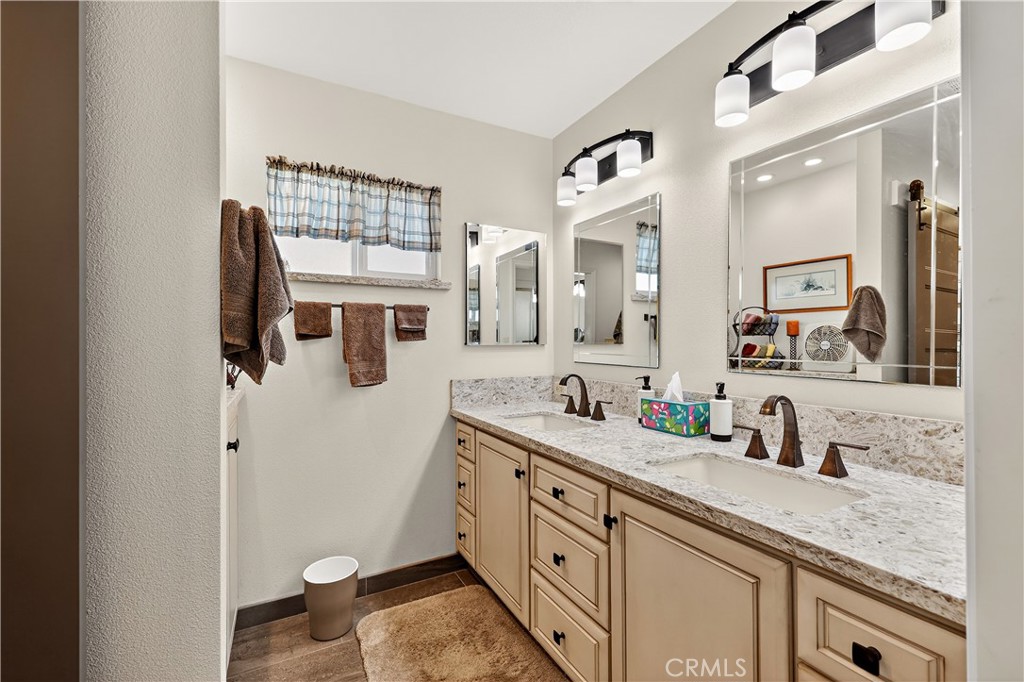 3969 Hatch Rd, Merced, CA 95340