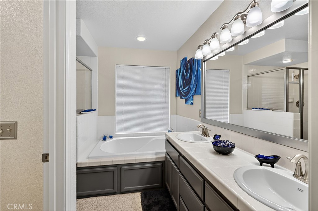 3947 Finch Ct, Merced, CA 95340