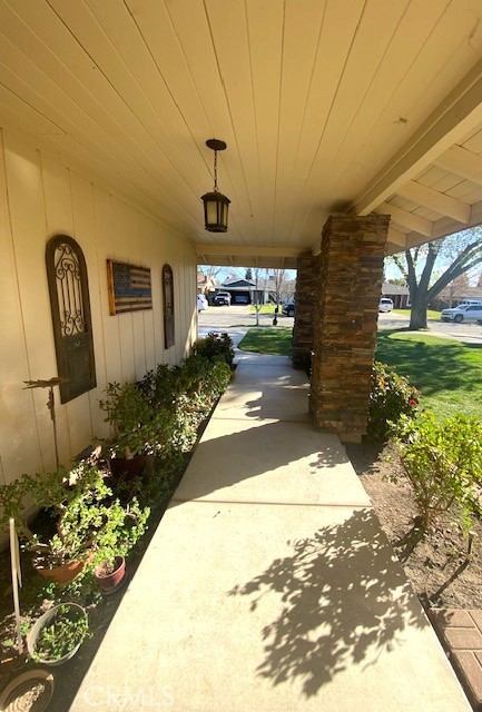 1965 Kimberly Ave, Merced, CA 95340