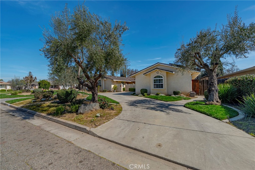 1282 Carolina, Merced, CA 95340