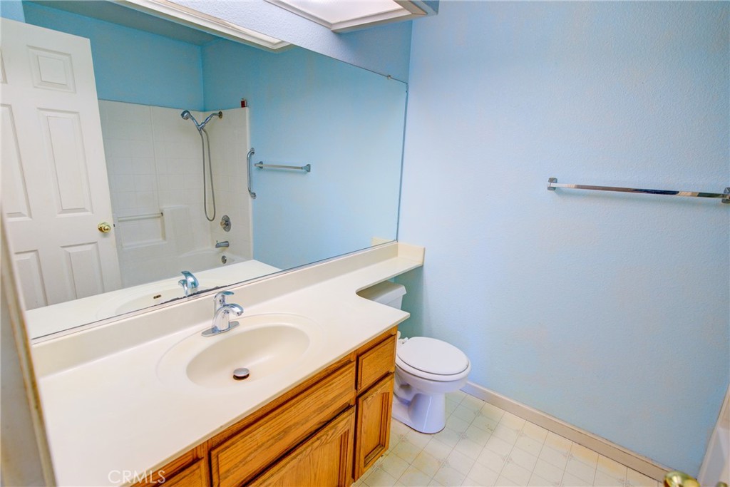 2326 Santos St, Dos Palos, CA 93620