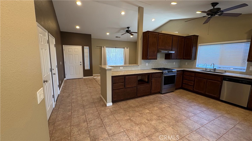 1463 Hunter, Merced, CA 95340