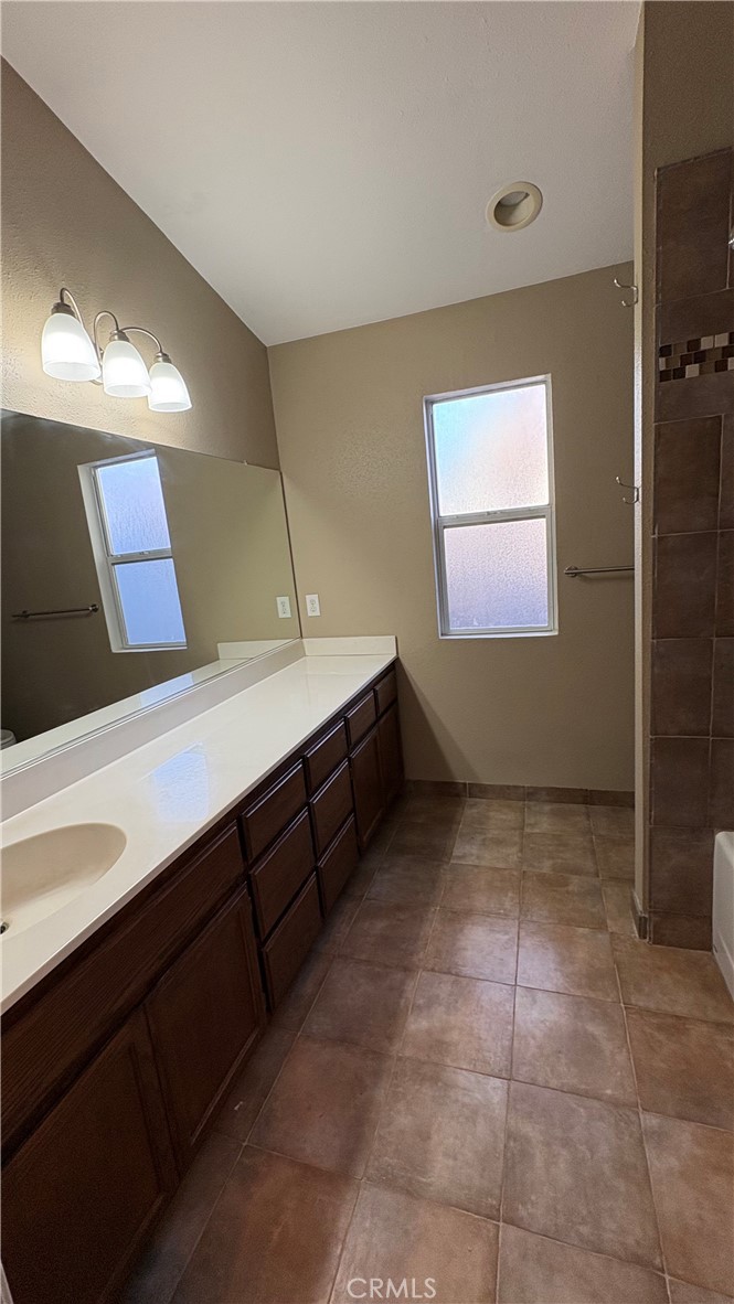 1463 Hunter, Merced, CA 95340