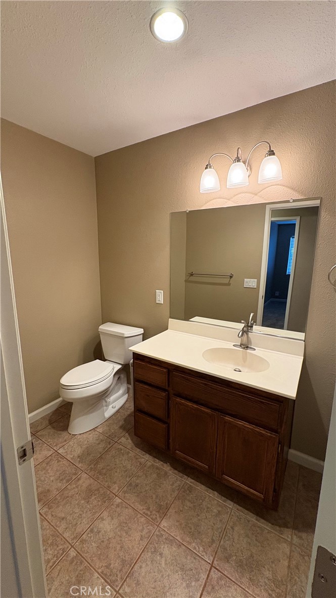 1463 Hunter, Merced, CA 95340