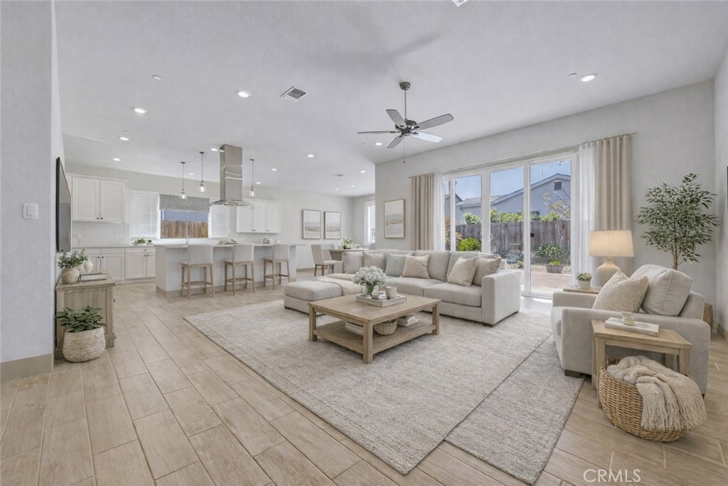 2446 Valverde Dr, Merced, CA 95340