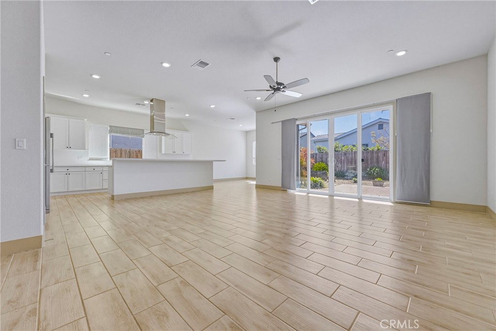 2446 Valverde Dr, Merced, CA 95340