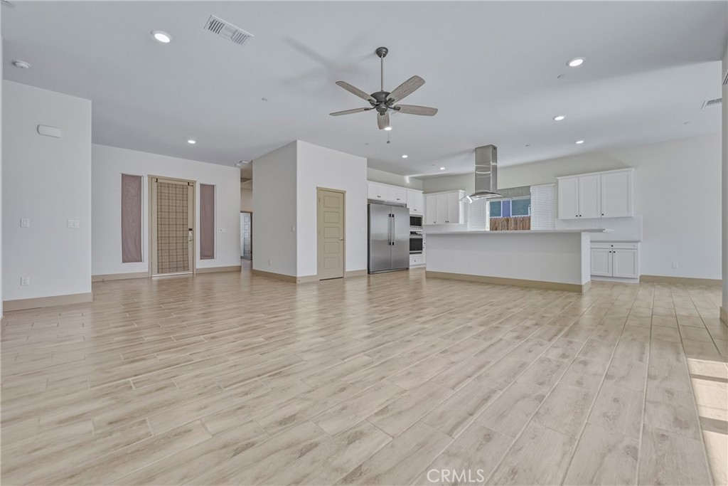 2446 Valverde Dr, Merced, CA 95340