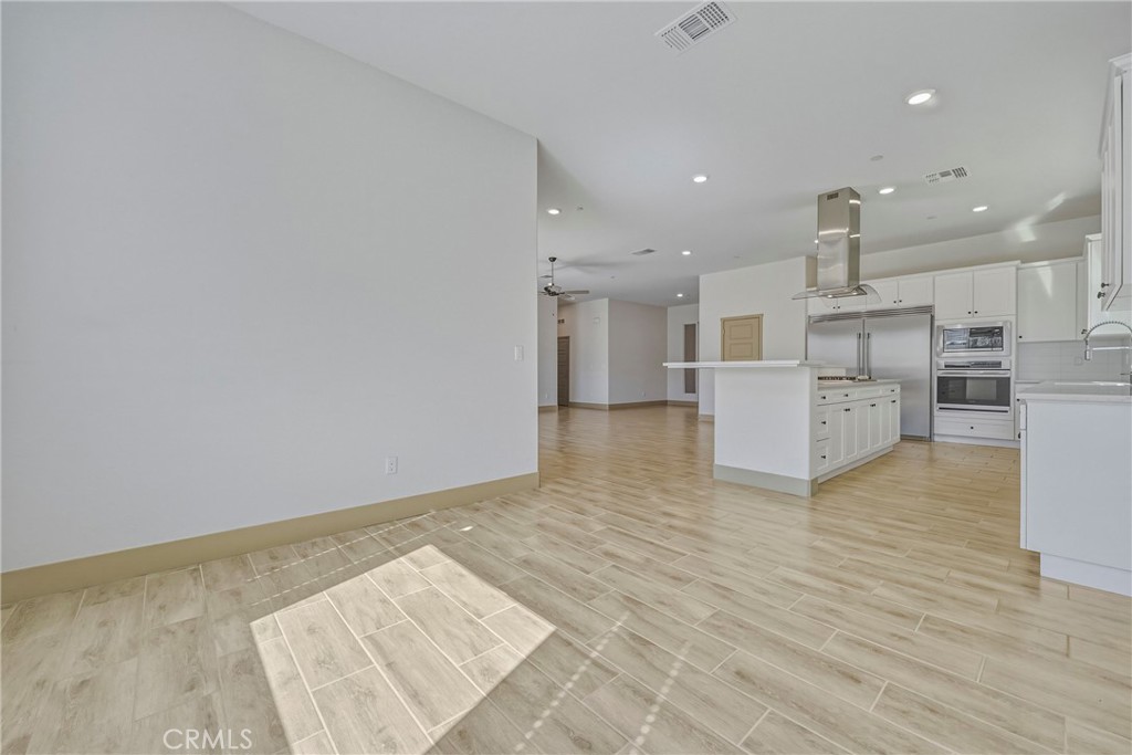 2446 Valverde Dr, Merced, CA 95340