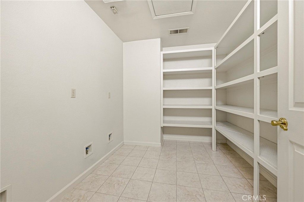 2394 E South Bear Creek Dr, Merced, CA 95340