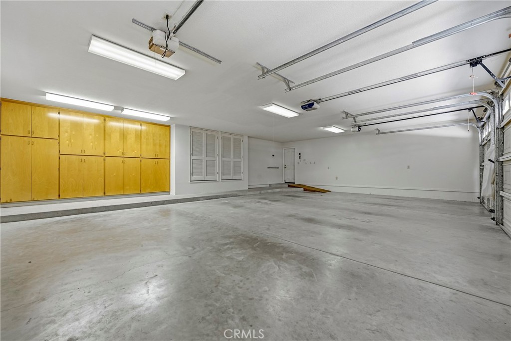 2394 E South Bear Creek Dr, Merced, CA 95340