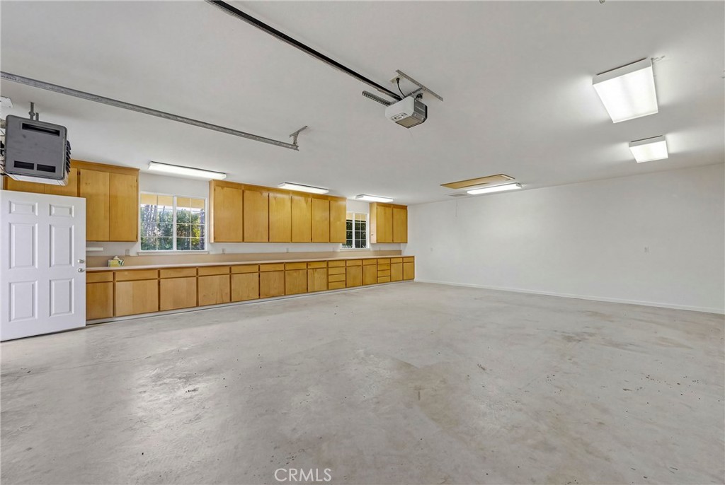 2394 E South Bear Creek Dr, Merced, CA 95340