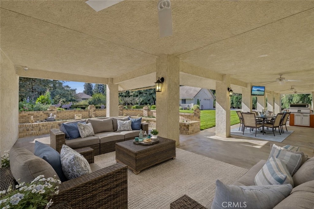 2394 E South Bear Creek Dr, Merced, CA 95340