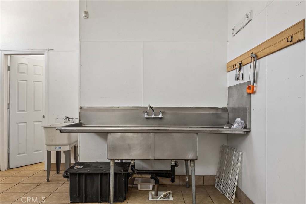 33027 Road 159, Ivanhoe, CA 93235