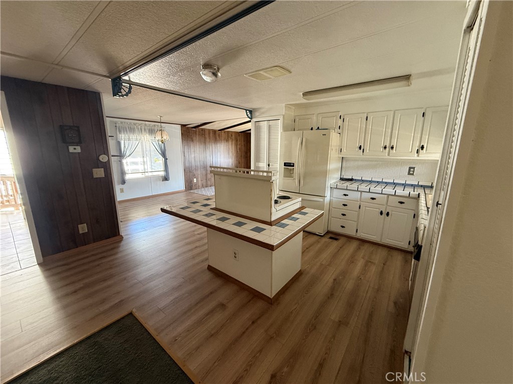 2240 Golden Oak Ln #47, Merced, CA 95341