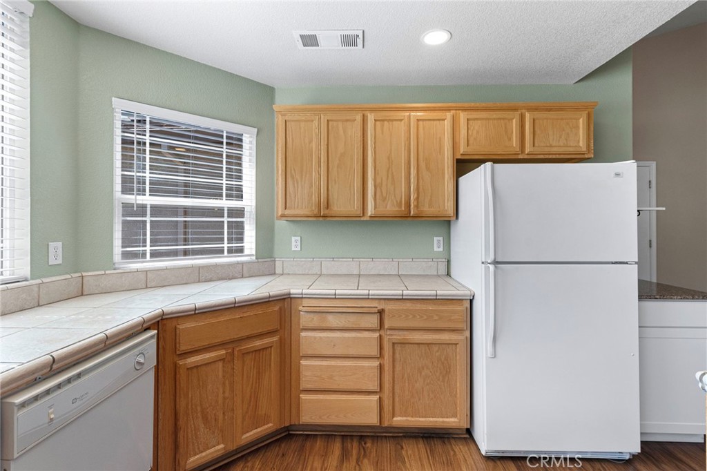 2887 Evergreen Ct, Livingston, CA 95334