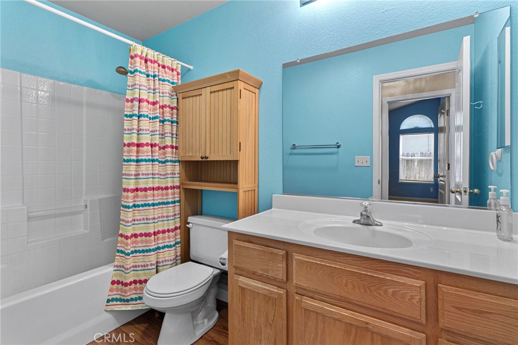 2887 Evergreen Ct, Livingston, CA 95334