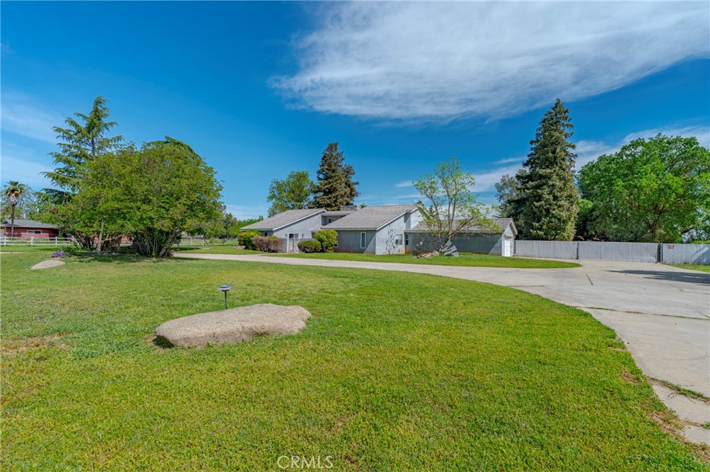 3692 N Gardner, Merced, CA 95340