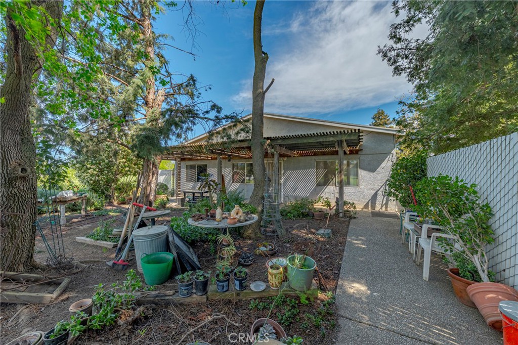 3692 N Gardner, Merced, CA 95340