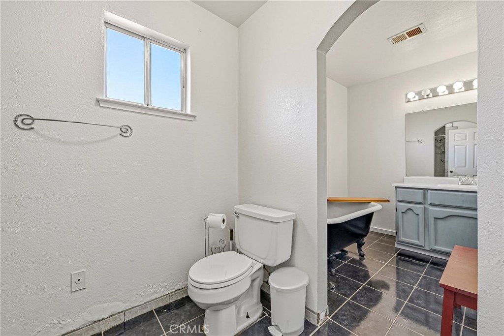 3692 N Gardner, Merced, CA 95340