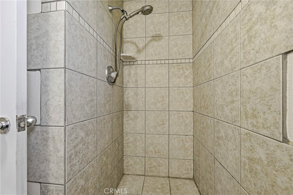 3692 N Gardner, Merced, CA 95340